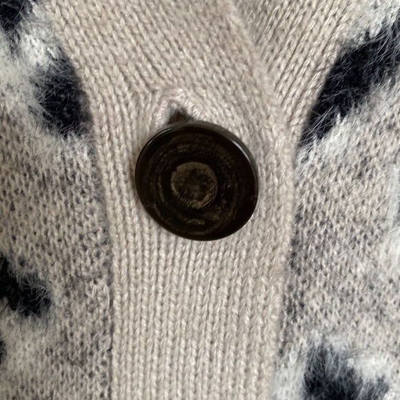Retrology Animal Print button down Cardigan Sweater Womens soft cozy winter Sz M - Picture 3 of 8